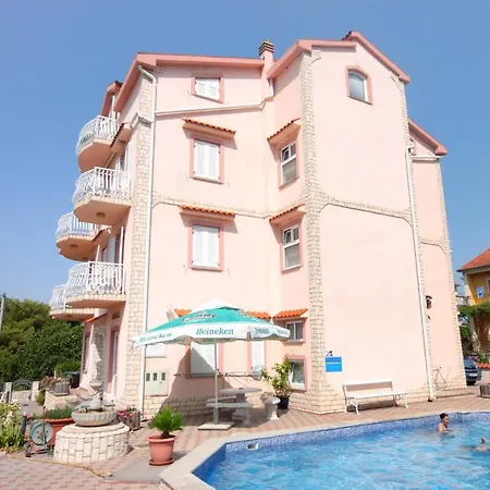 Family Friendly With A Swimming Pool Kraj, Pasman - 334 Apartment *