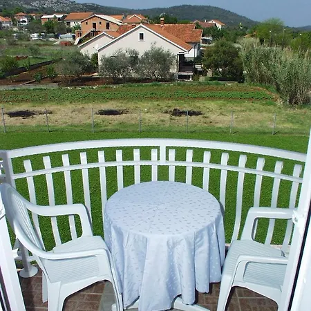Apartment Family Friendly With A Swimming Pool Kraj, Pasman - 334