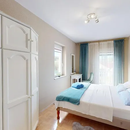 Apartment Family-friendly With Swimming Pool Kraj, Pasman - 334 *