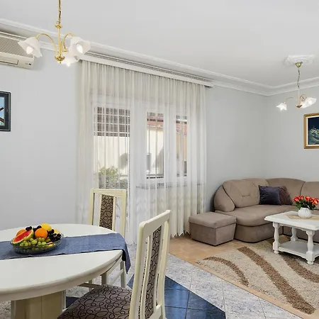 Family-friendly With Swimming Pool Kraj, Pasman - 334