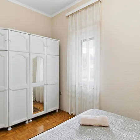Family-friendly With Swimming Pool Kraj, Pasman - 334 Apartment *