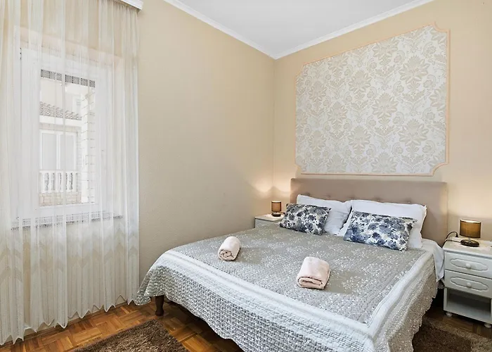 Family-friendly With Swimming Pool Kraj, Pasman - 334 * Kraj