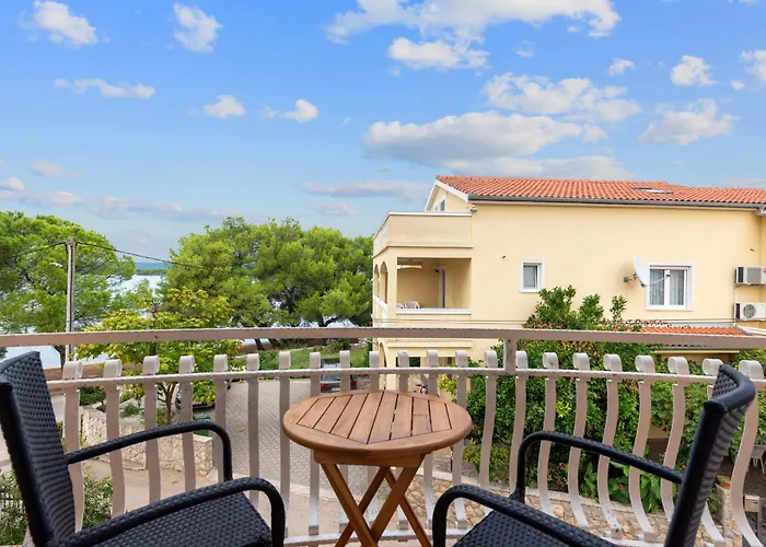 Family-friendly With Swimming Pool Kraj, Pasman - 334 *