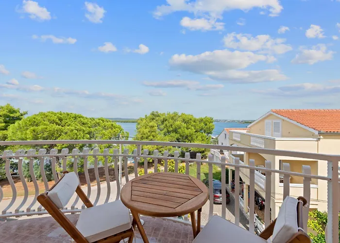 Family-friendly With Swimming Pool Kraj, Pasman - 334