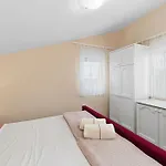 Apartment Family-friendly With Swimming Pool Kraj, Pasman - 334 Kraj (Zadar)