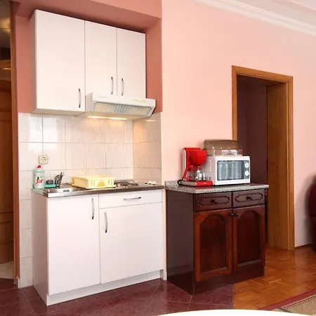 Apartment Family Friendly With A Swimming Pool Kraj, Pasman - 334