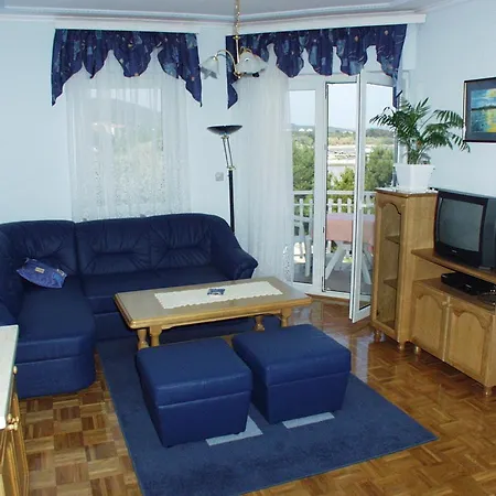 Family-friendly With Swimming Pool Kraj, Pasman - 334 アパート Kraj