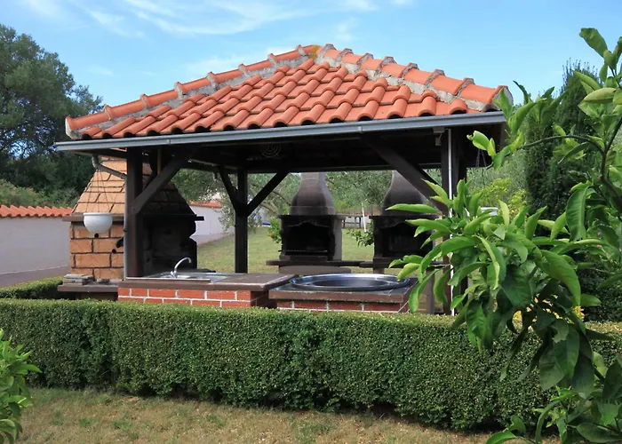 Family-friendly With Swimming Pool Kraj, Pasman - 334 Apartamento Kraj (Zadar)