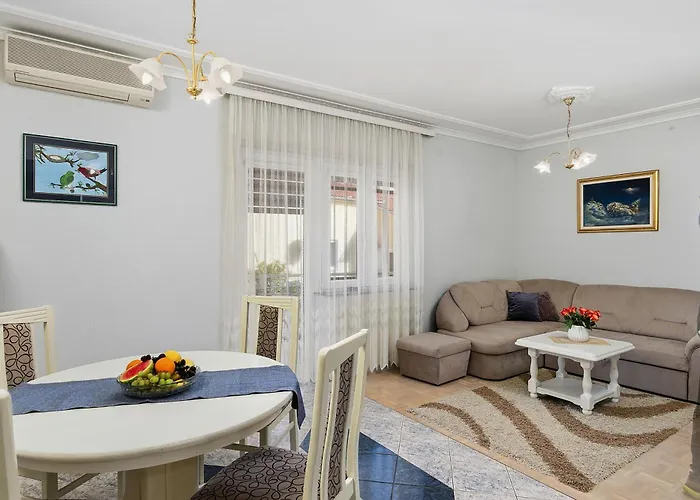 Family-friendly With Swimming Pool Kraj, Pasman - 334