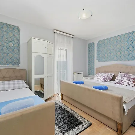 Family-friendly With Swimming Pool Kraj, Pasman - 334 *