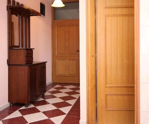 Family-friendly With Swimming Pool Kraj, Pasman - 334 *
