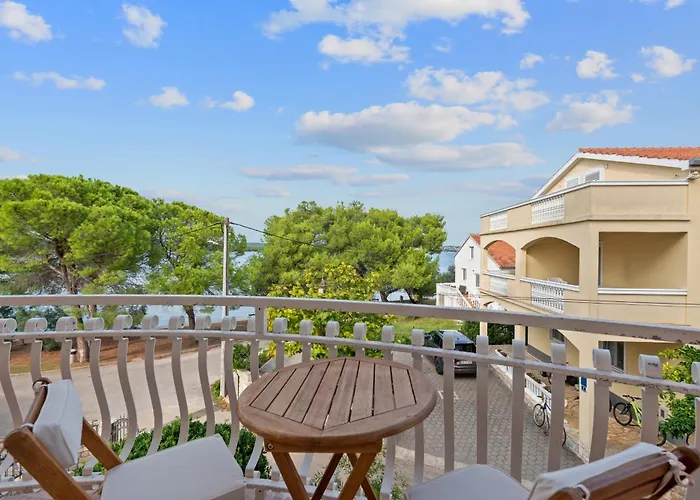 Family-friendly With Swimming Pool Kraj, Pasman - 334 Kraj (Zadar)