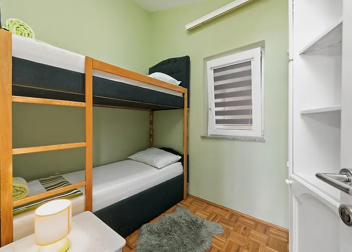 Family-friendly With Swimming Pool Kraj, Pasman - 334 *