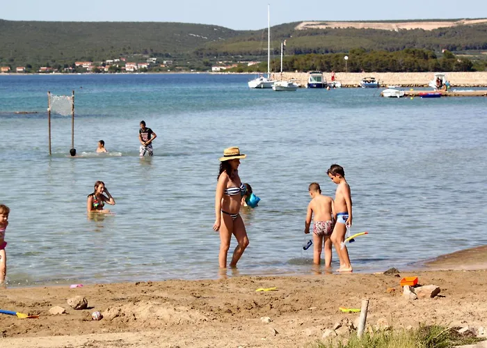 Family-friendly With Swimming Pool Kraj, Pasman - 334 Apartament Kraj (Zadar)